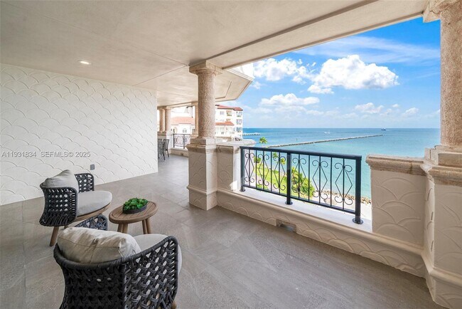 Building Photo - 7471 Fisher Island Dr