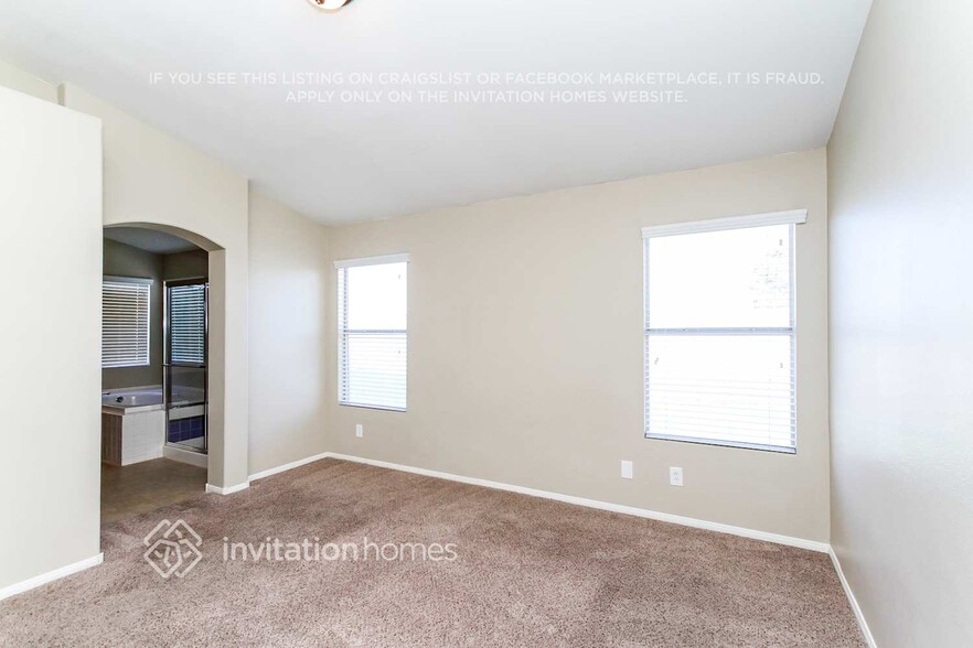 Building Photo - 512 Calypso Dr