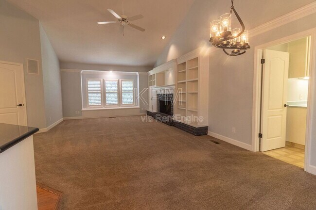 Building Photo - 672 Cypress Run