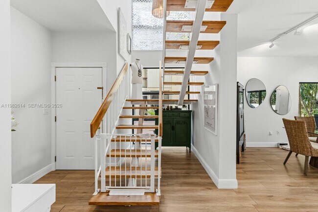 Building Photo - 2400 Brickell Ave