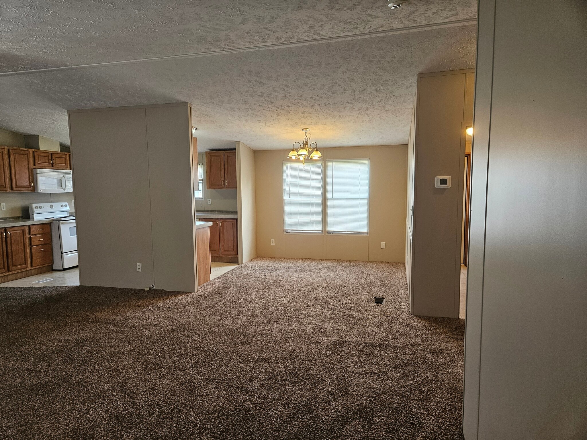 Building Photo - 159 Lynnwood Cir