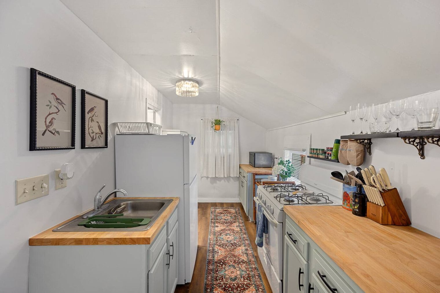 Building Photo - 5651 Ridge Ave