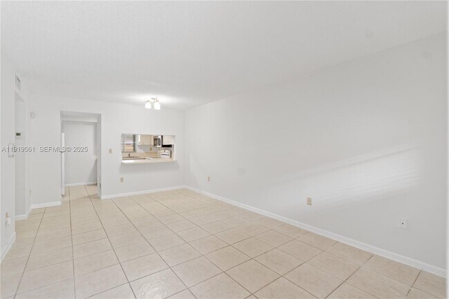 Building Photo - 14900 SW 82nd Terrace