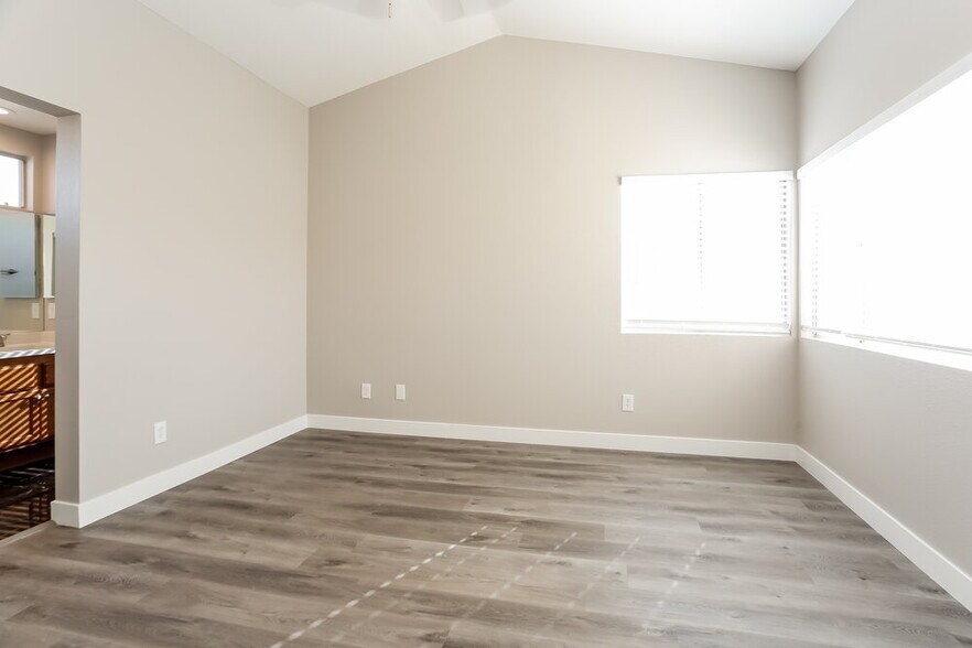 Building Photo - 1423 Grey Knoll Cir