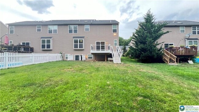 Building Photo - 2288 Creekside Dr