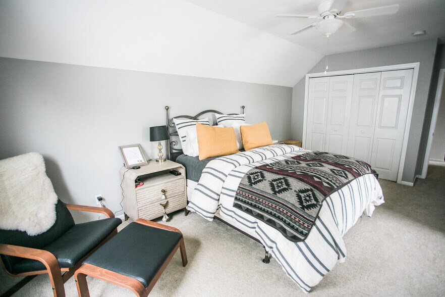 Building Photo - 2908 Des Moines Dr