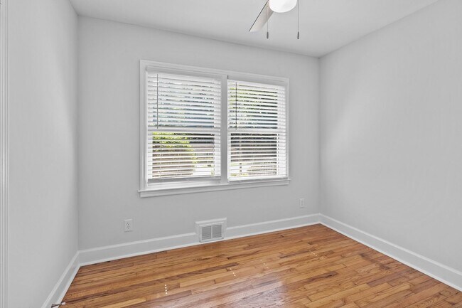 Building Photo - Newly Renovated Ranch Home In SE Raleigh! Pet Friendly!
