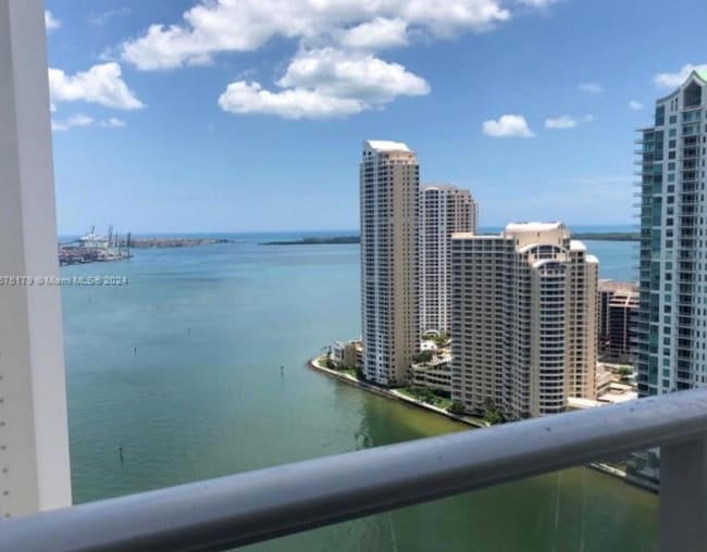 Primary Photo - Stunning 2Bed/ 2Bath residence for rent at...