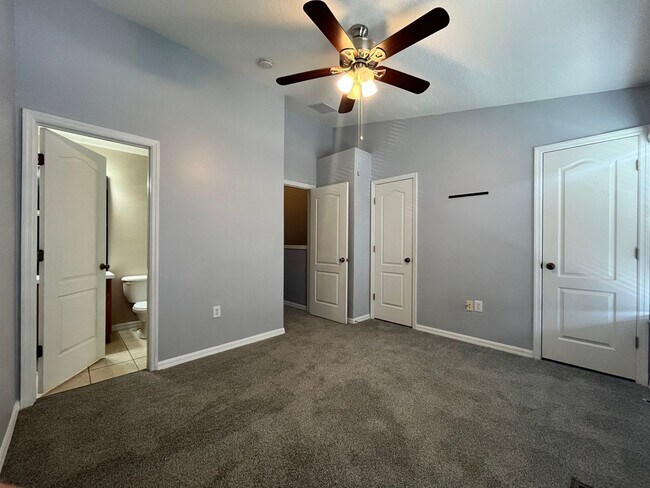 Building Photo - 1306 Hampton Park Ln