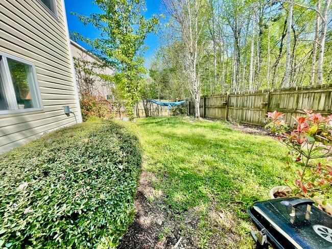 Building Photo - 173 Bellfare Dr