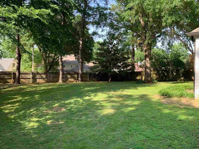 Building Photo - 8618 Wine Leaf Cove