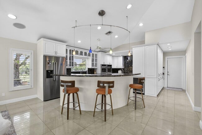 Building Photo - 5463 Sea Biscuit Rd