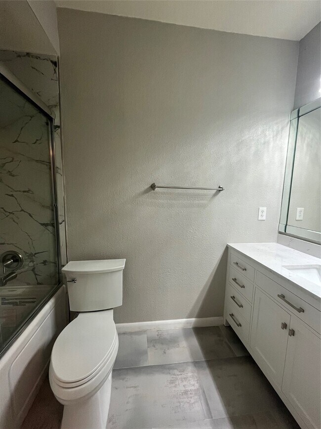 Building Photo - 4041 Law St