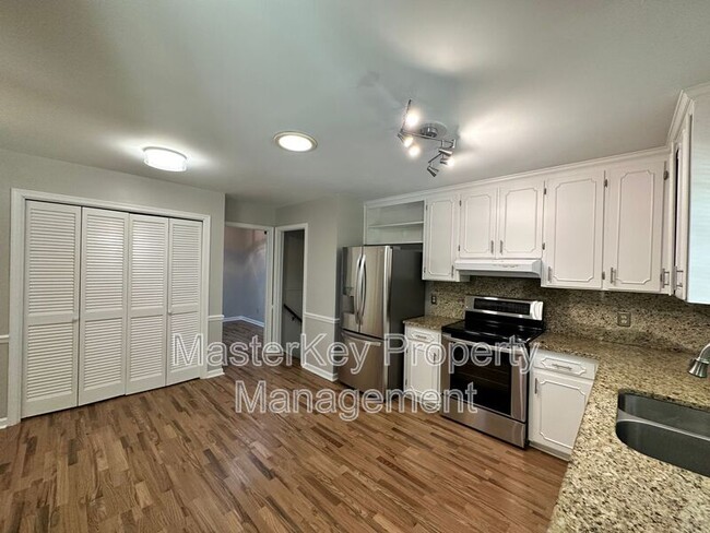 Building Photo - 4017 Grimstead Ln