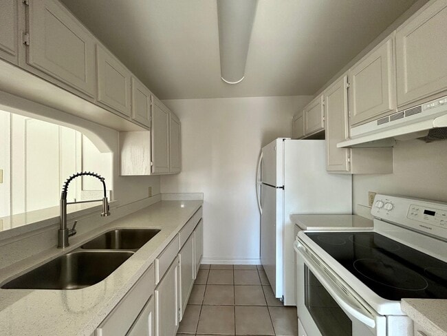 Building Photo - 1752 Tiara Trail