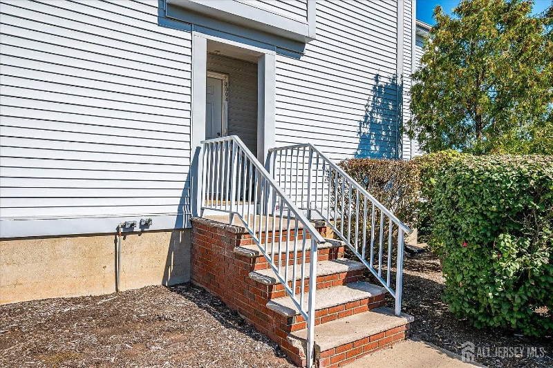 Building Photo - 3004 Jesse Way