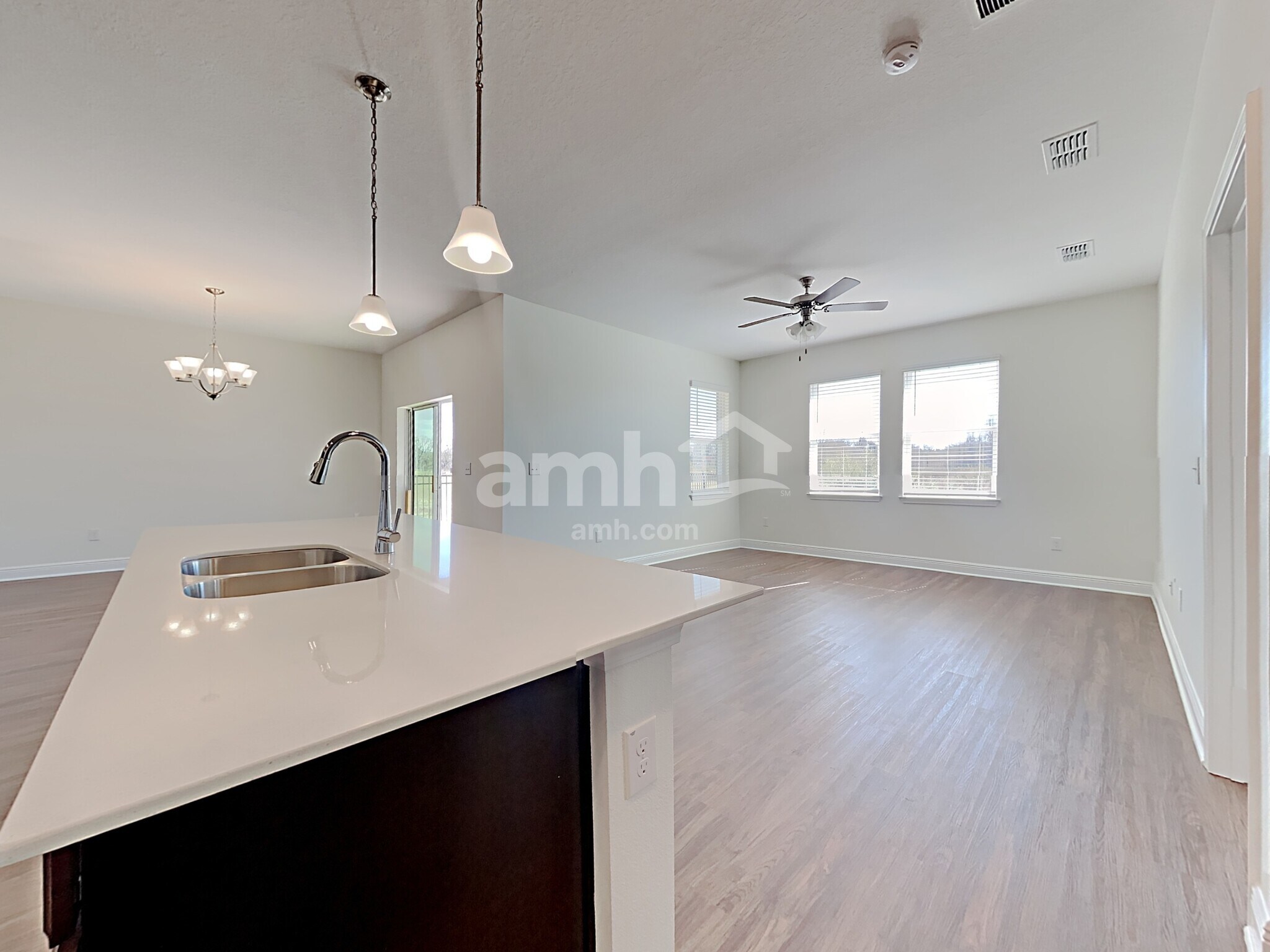 Building Photo - 20364 Calla Lily Dr