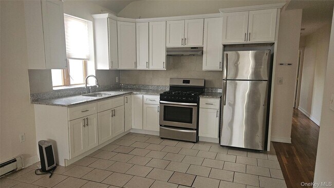 Building Photo - 79-31 67th Rd