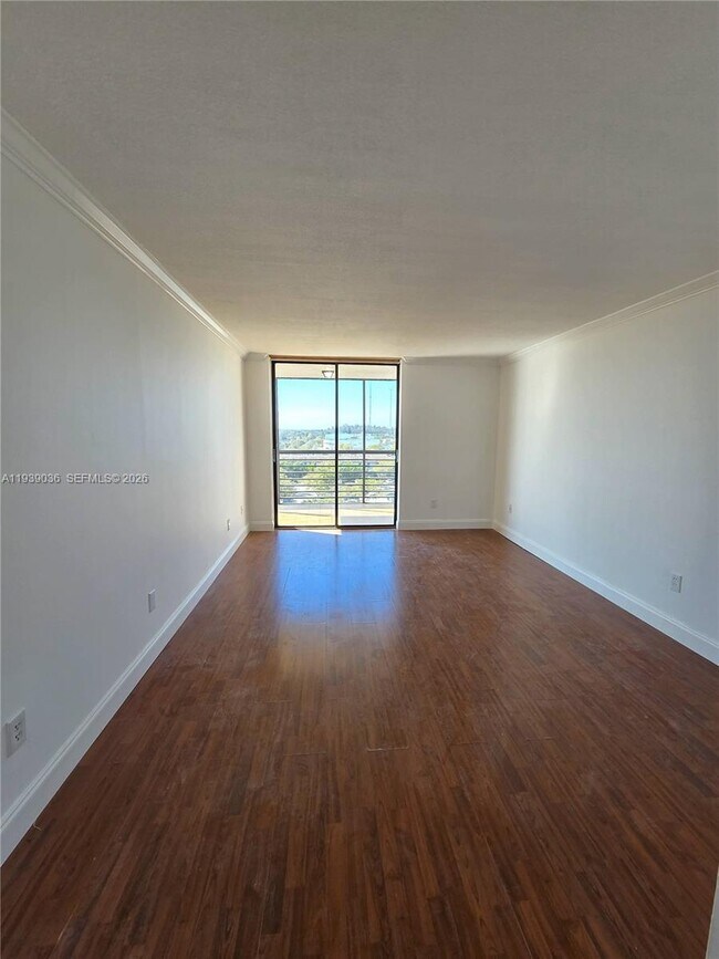 Building Photo - 20840 San Simeon Way