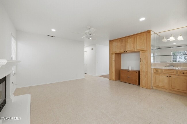 Building Photo - 658 Elevar Ct