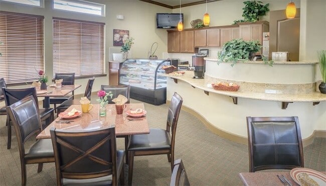 Building Photo - Rare opportunity to rent in the Eskaton Village in Placerville!