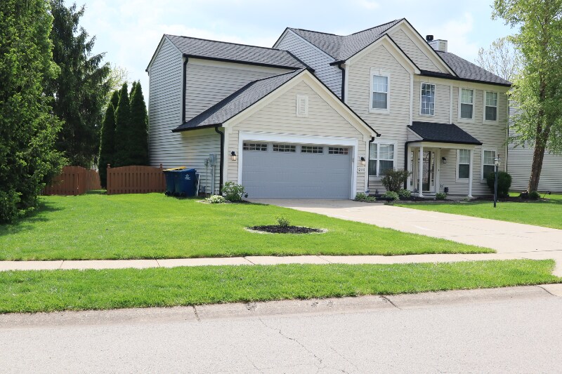 Building Photo - 12115 Flagstone Dr