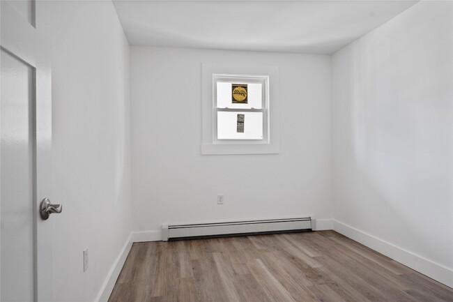 Building Photo - 416 Oak Hill Ave