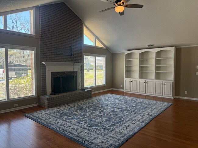 Building Photo - 133 River Ridge Rd