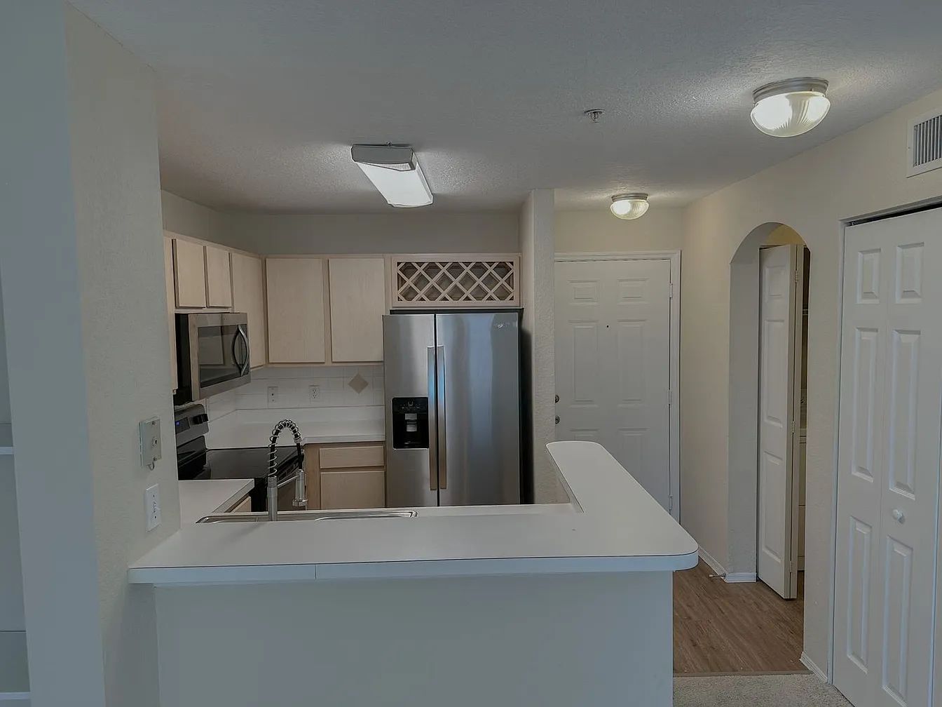 Building Photo - 827 Camargo Way