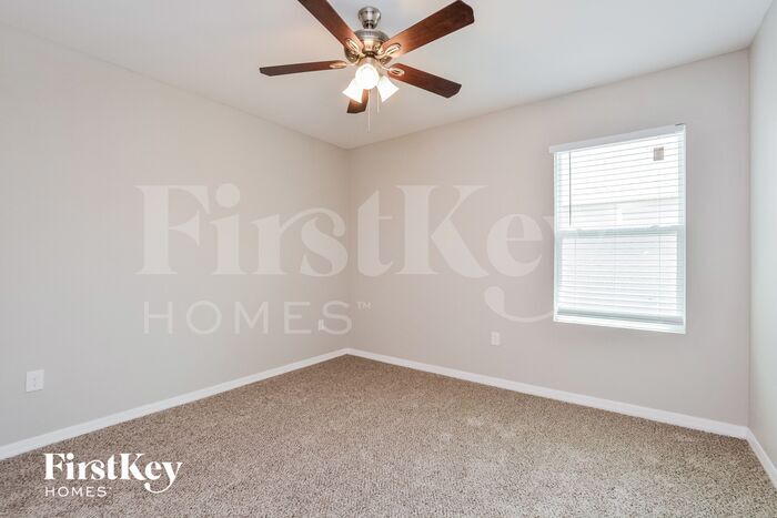 Building Photo - 111 Park Hurst Ln