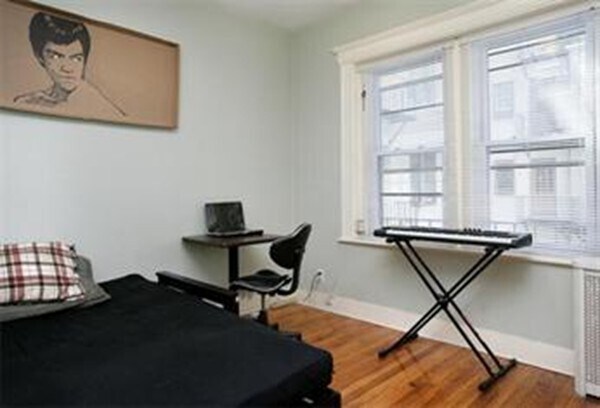 Building Photo - 64 Charlesgate E