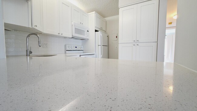 Building Photo - 1109 Green Pine Blvd