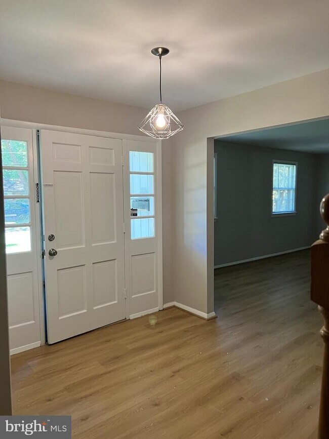 Building Photo - 3900 Ivydale Dr