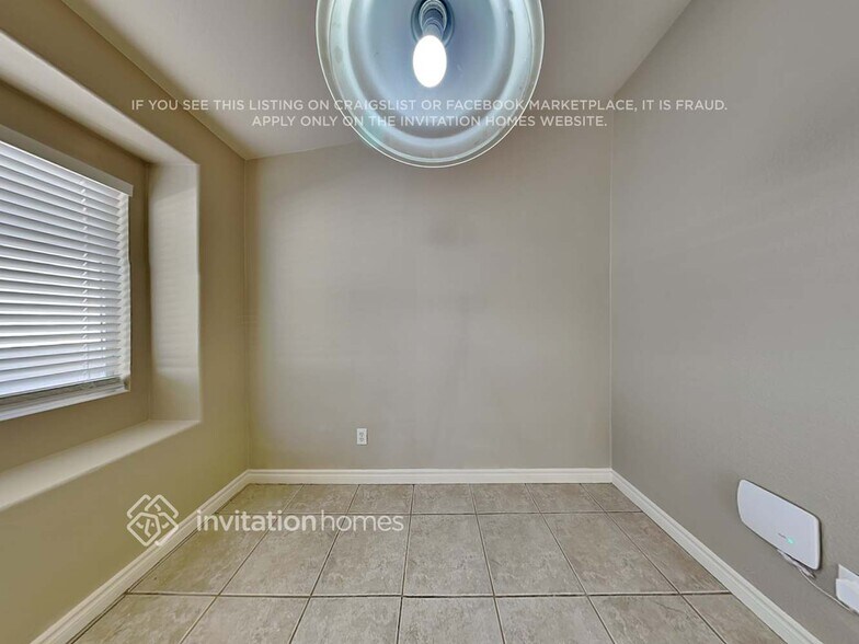 Building Photo - 4921 Sapphire Light St