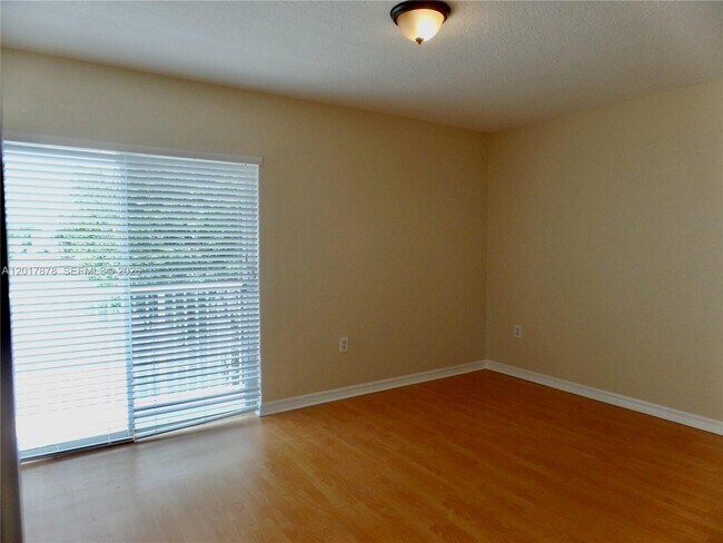 Building Photo - 12907 SW 28th Ct