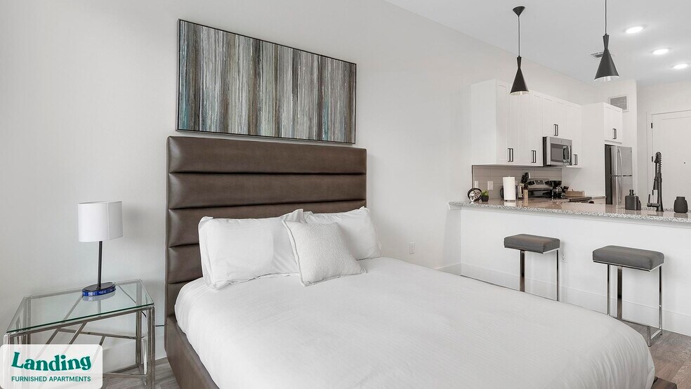 Building Photo - 650 E Sycamore St