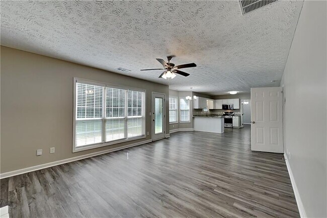 Building Photo - 105 Meadow Crest Ct