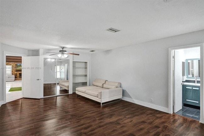 Building Photo - 8350 NW 15th Ct