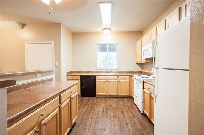 Building Photo - 910 Keith Ln