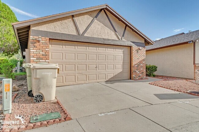 Building Photo - Stunning 2Bdm 2Ba Home in the Heart of Gle...