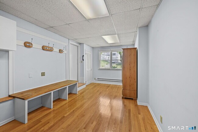 Building Photo - 96 Turner Rd