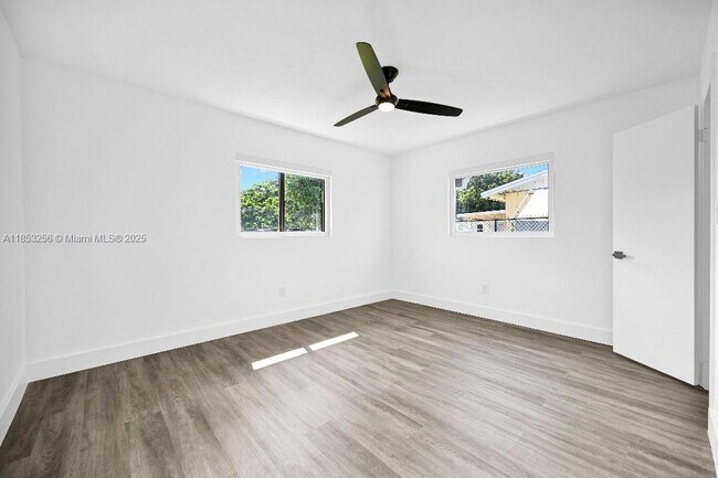 Building Photo - 18001 SW 91st Ave