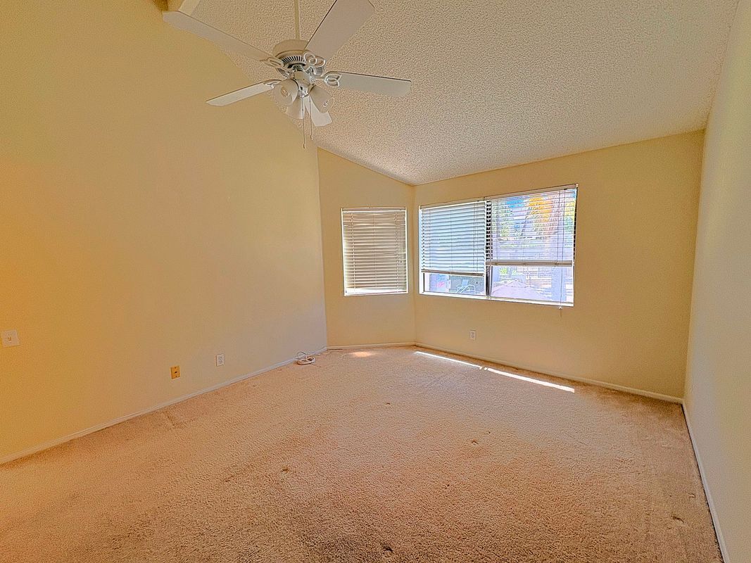 Building Photo - 13104 Glen Ct