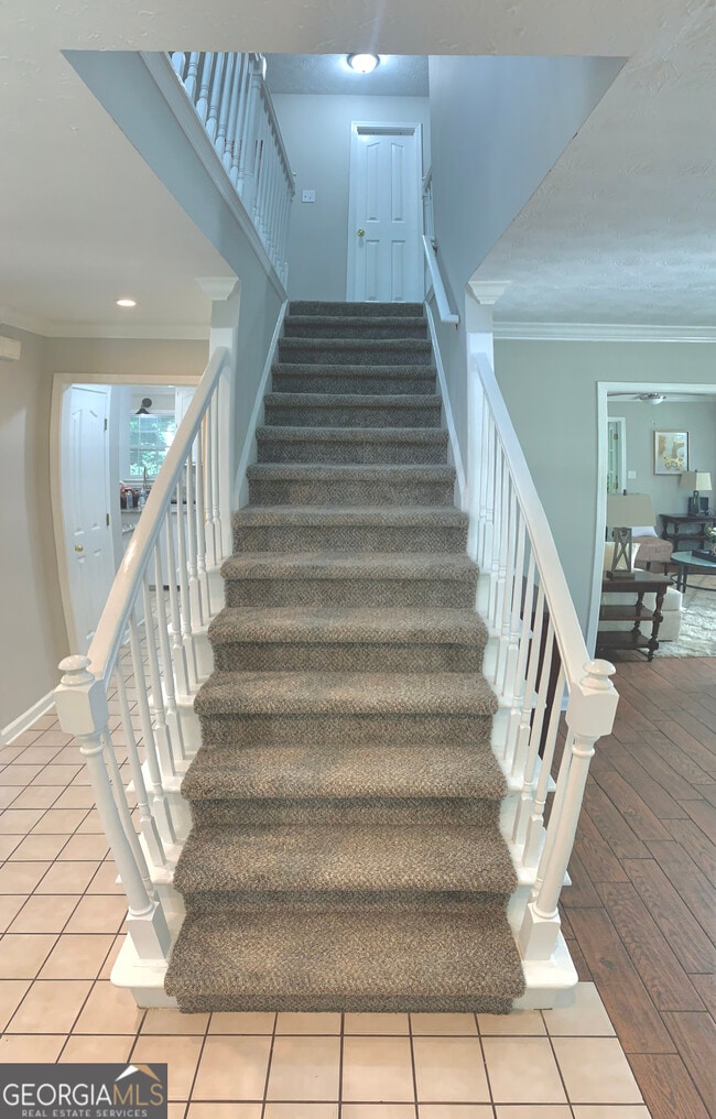 Building Photo - 345 Legacy Ln