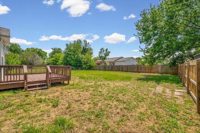 Building Photo - 3865 Roscommon Way