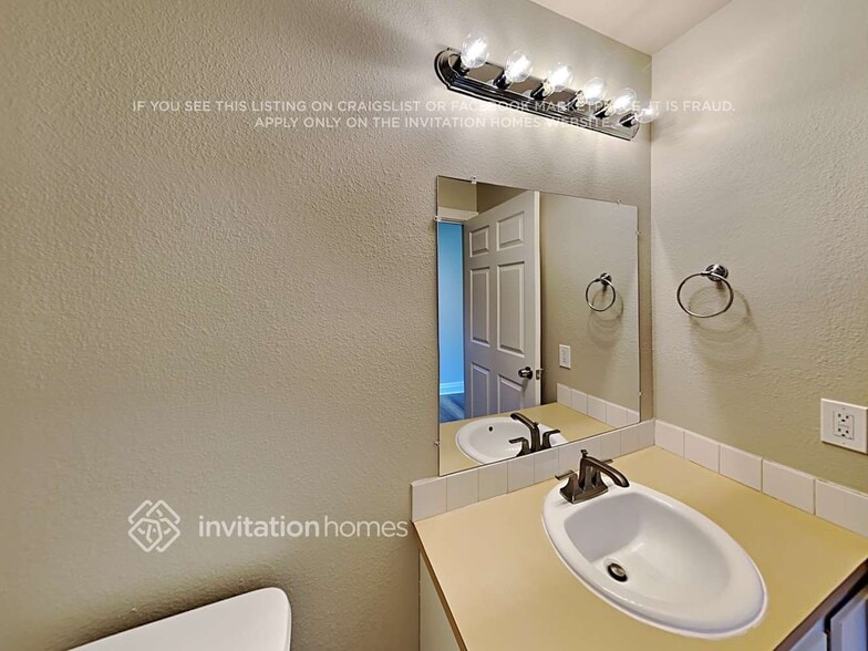 Building Photo - 9914 74th St SW