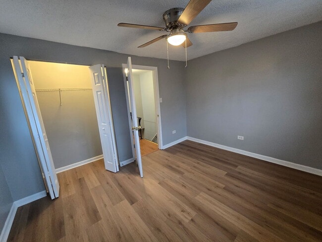 Building Photo - 7011 S East End Ave