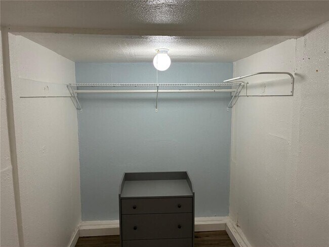 Building Photo - 3625 2nd Ave S