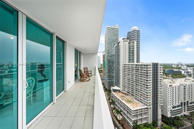 Building Photo - 1080 Brickell Ave