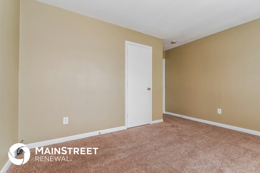 Building Photo - 4206 Village Trace Blvd